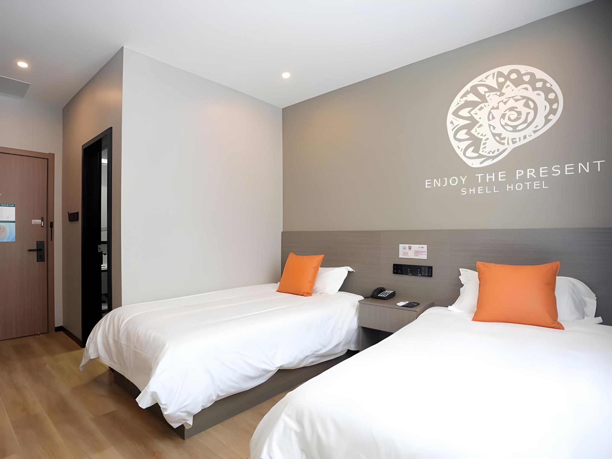 2 Bed Twin Superior Room