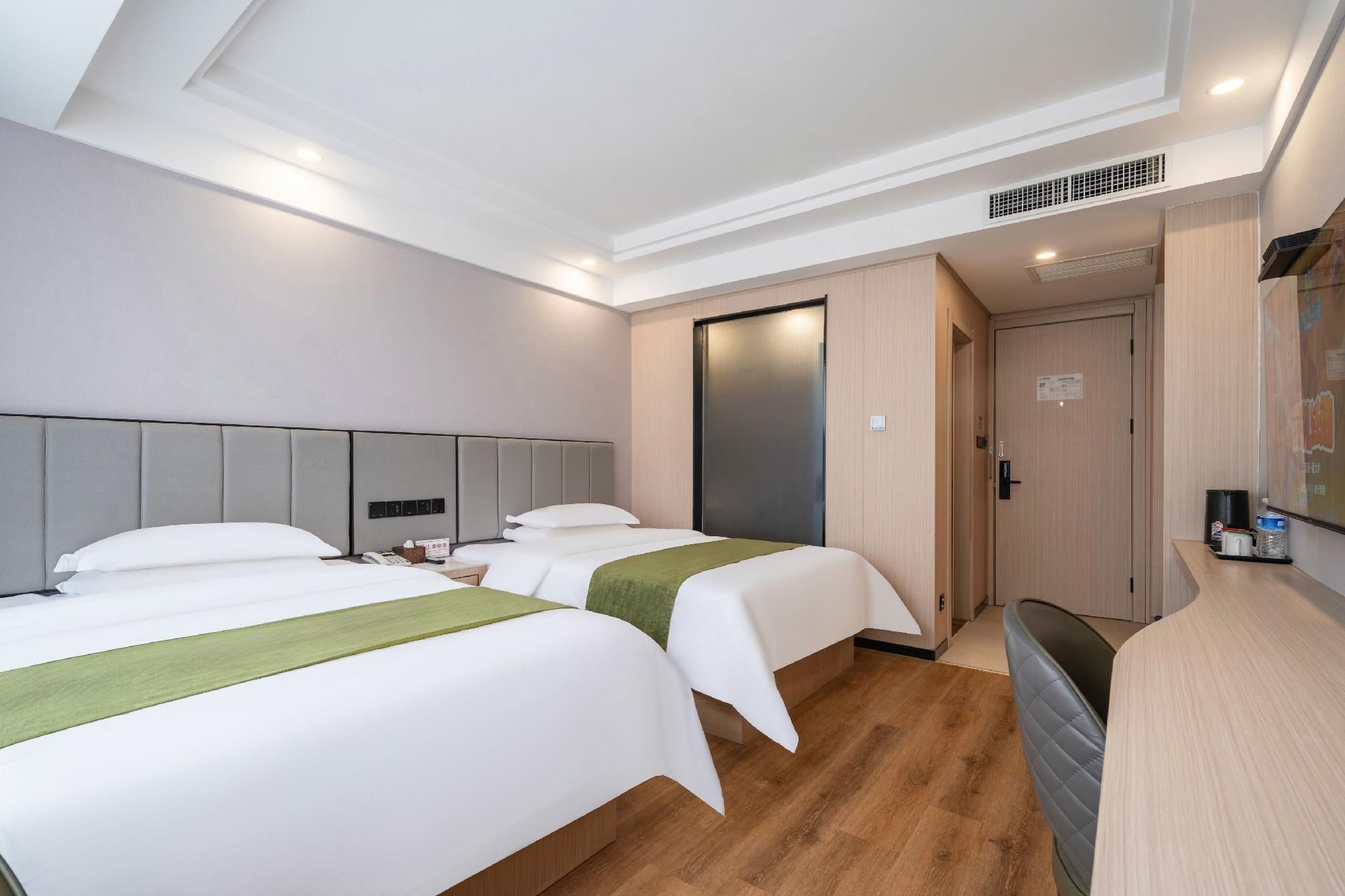 Superior Business Twin Room