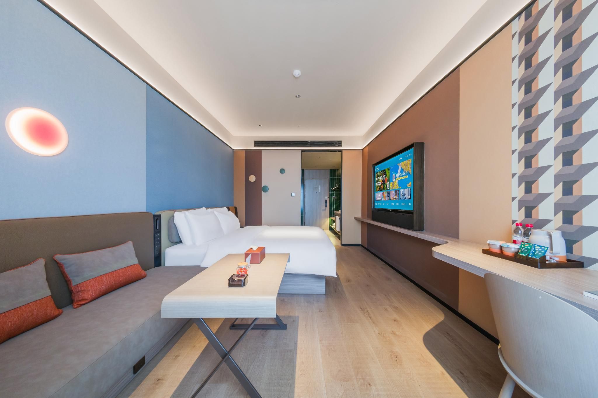 Business Queen Bed Room