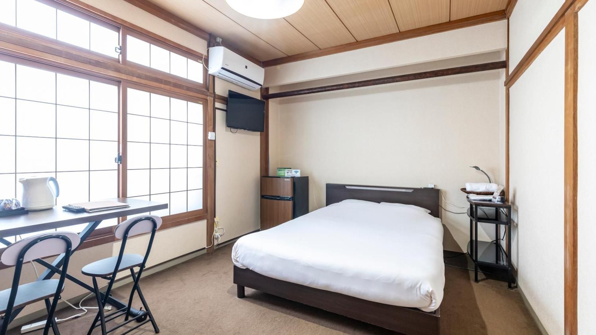 Double Room with Shared Bathroom