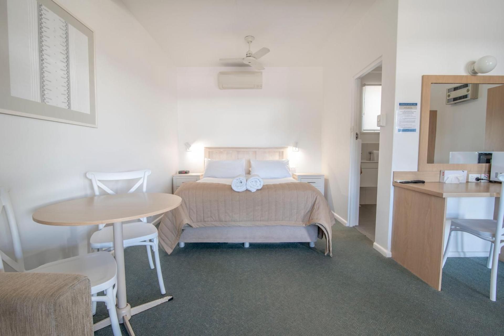 Deluxe Queen Room