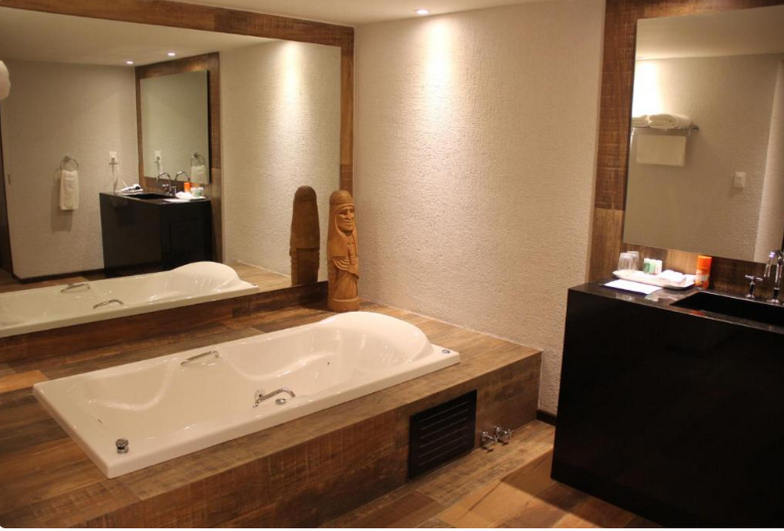 Yacht & Golf Club Paraguayo, a Tribute Portfolio Resort