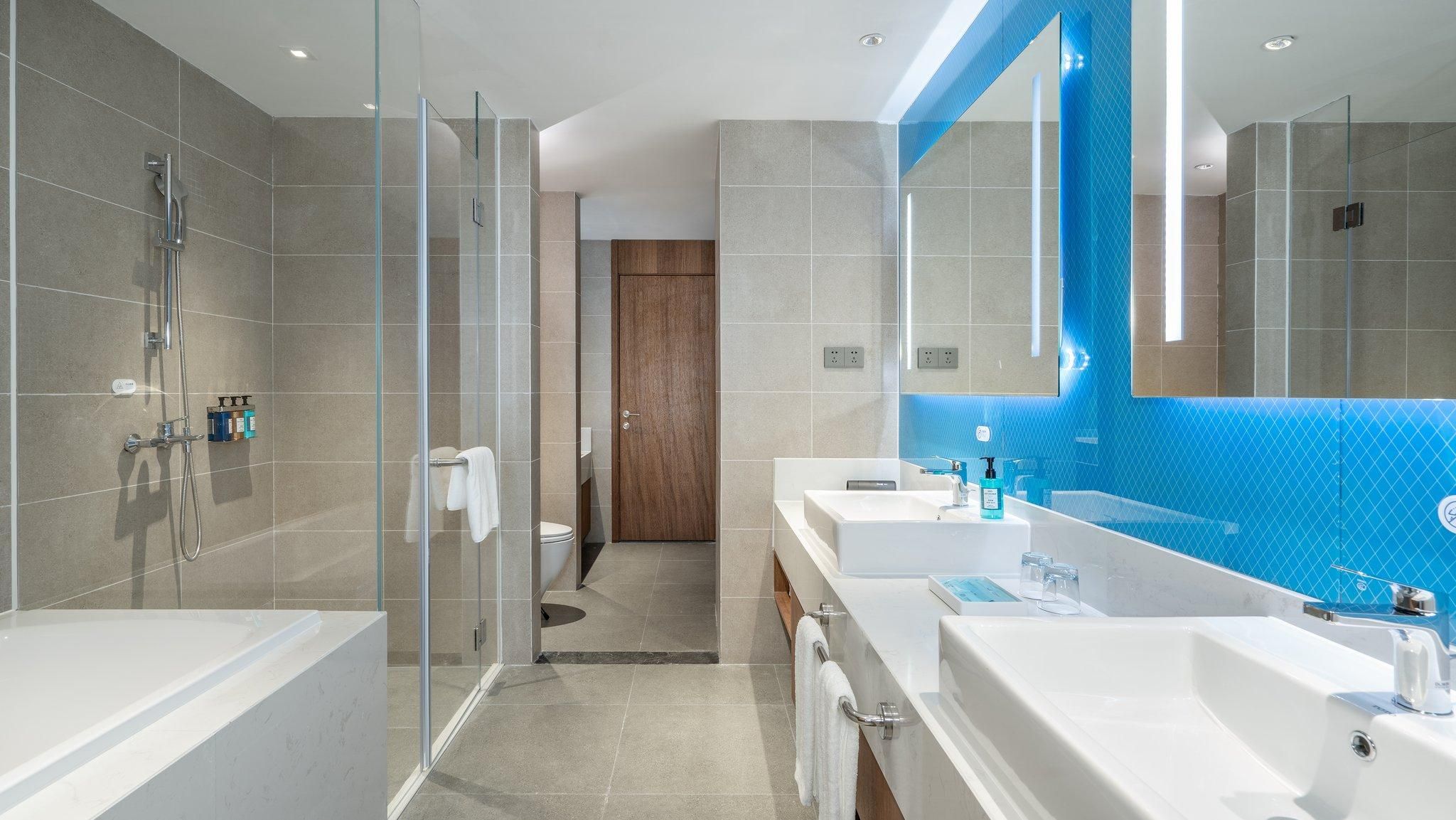 1 Bedroom Suite