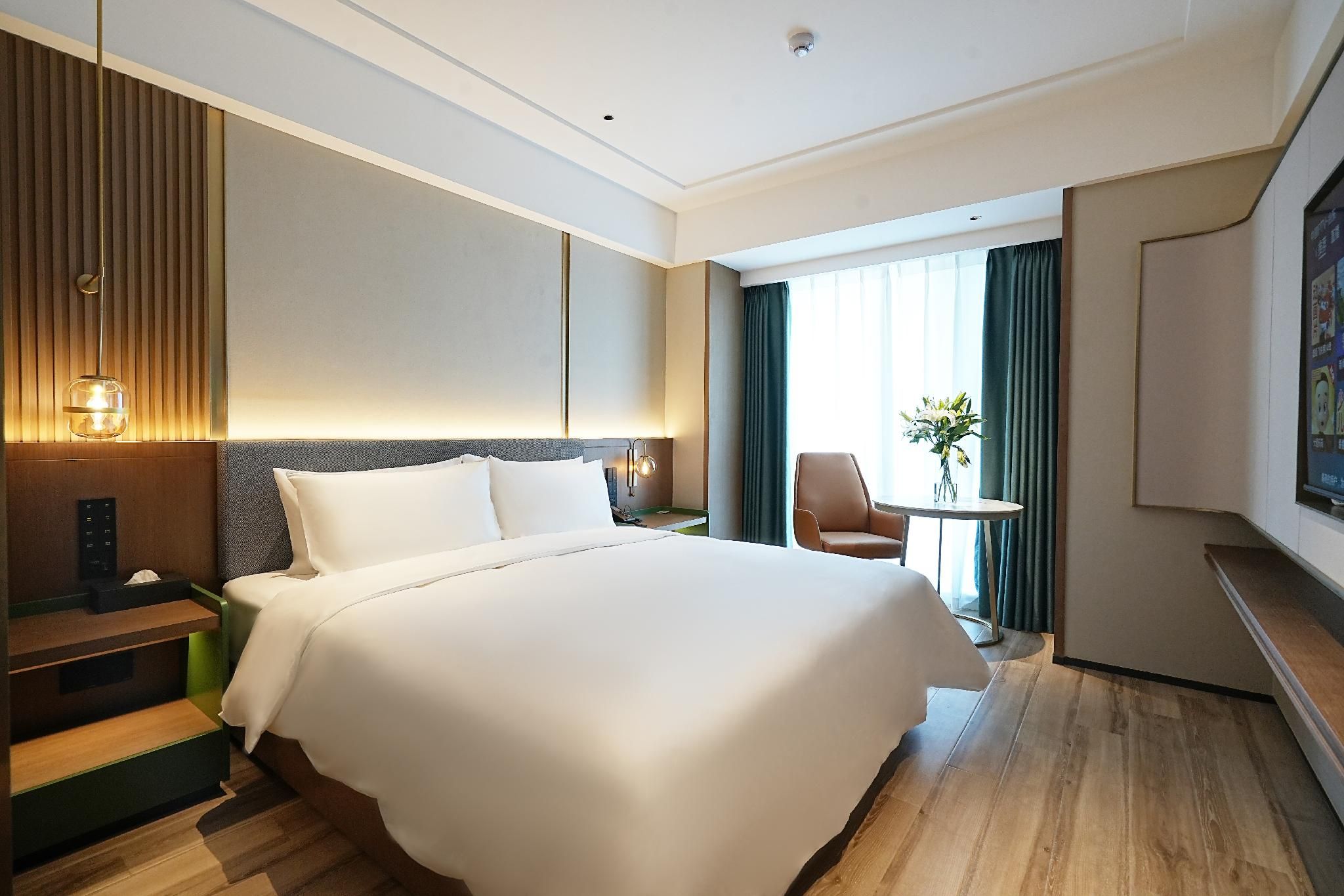 Huazhu - Superior BedRoom