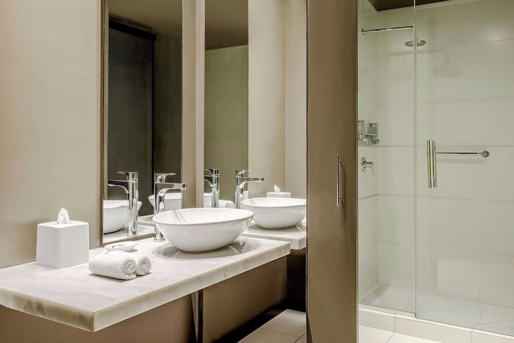 Aloft Asuncion aloft, Room, 1 King Bed, City View 11