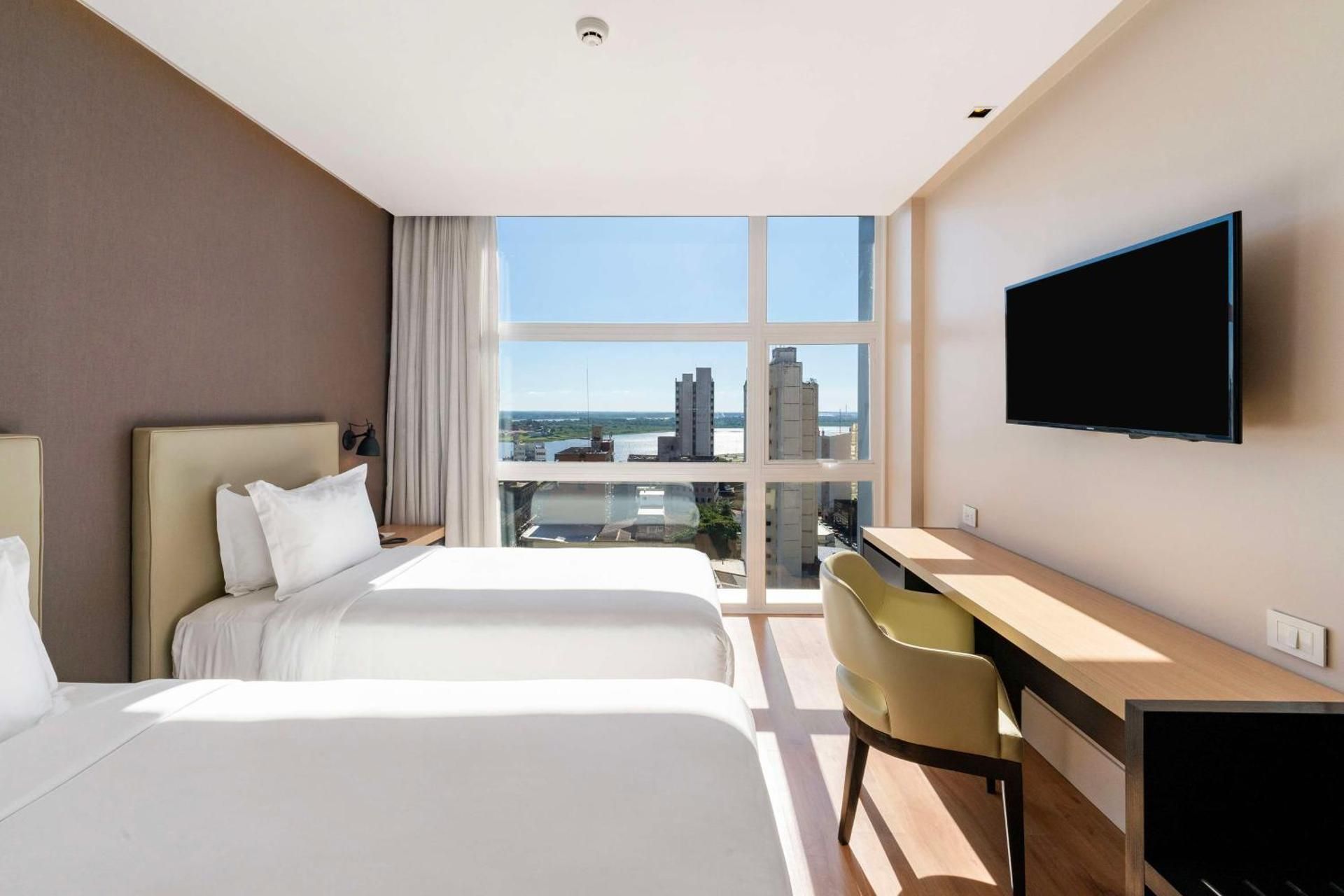 Family Room with One King Bed and Two Twin Beds
