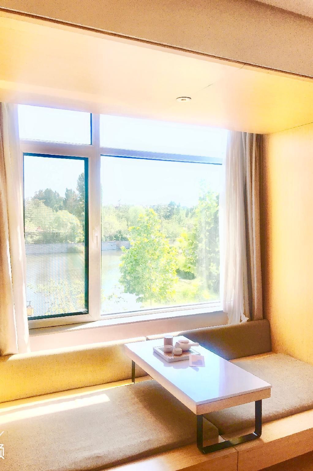 Huazhu - Twin Room With View
