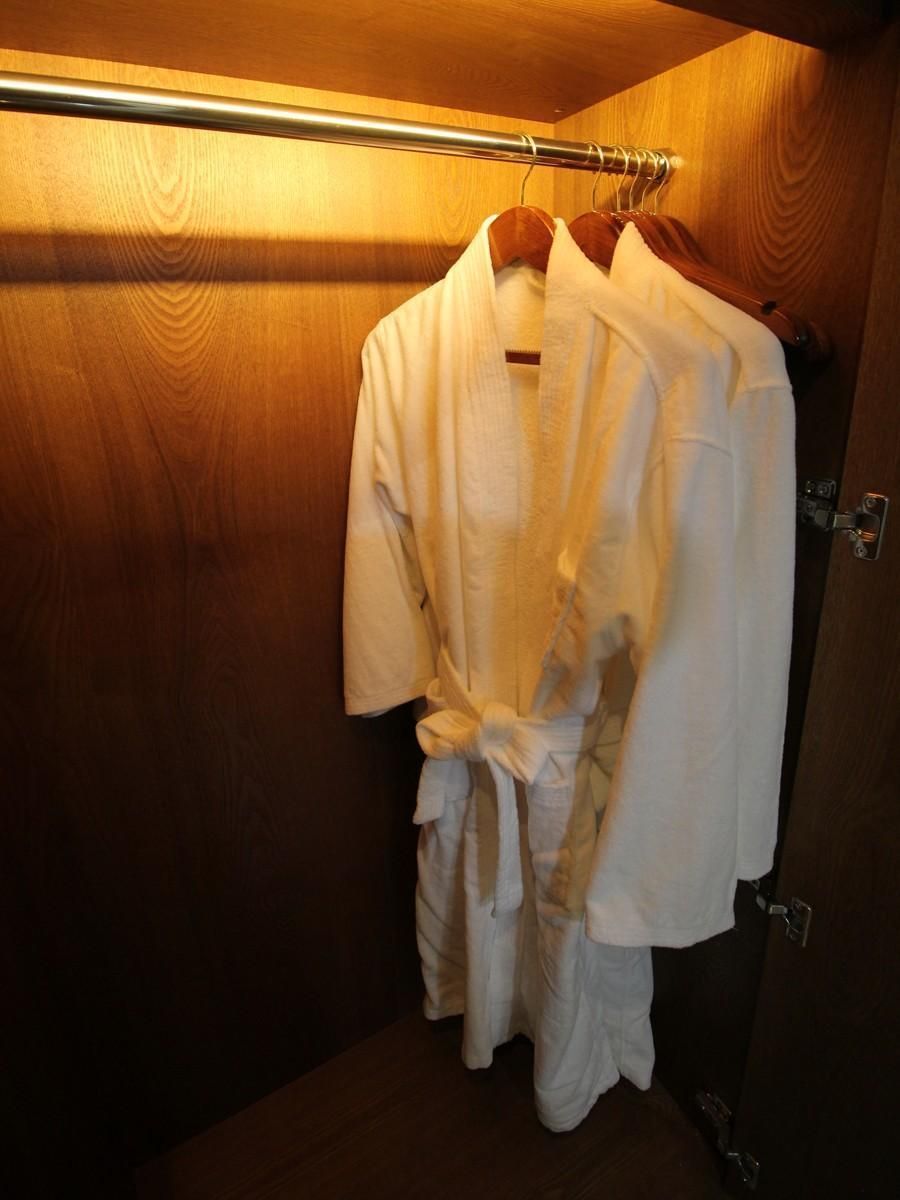 Twin Deluxe Room