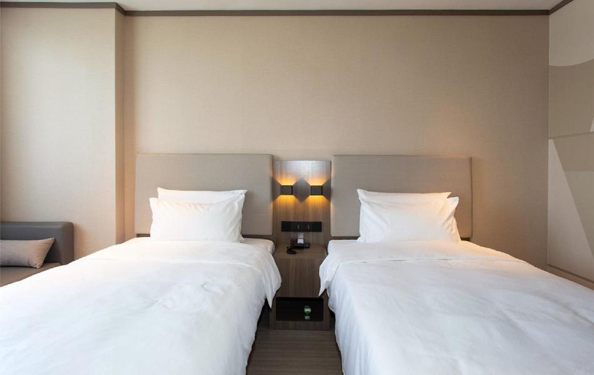 Huazhu - Twin Room