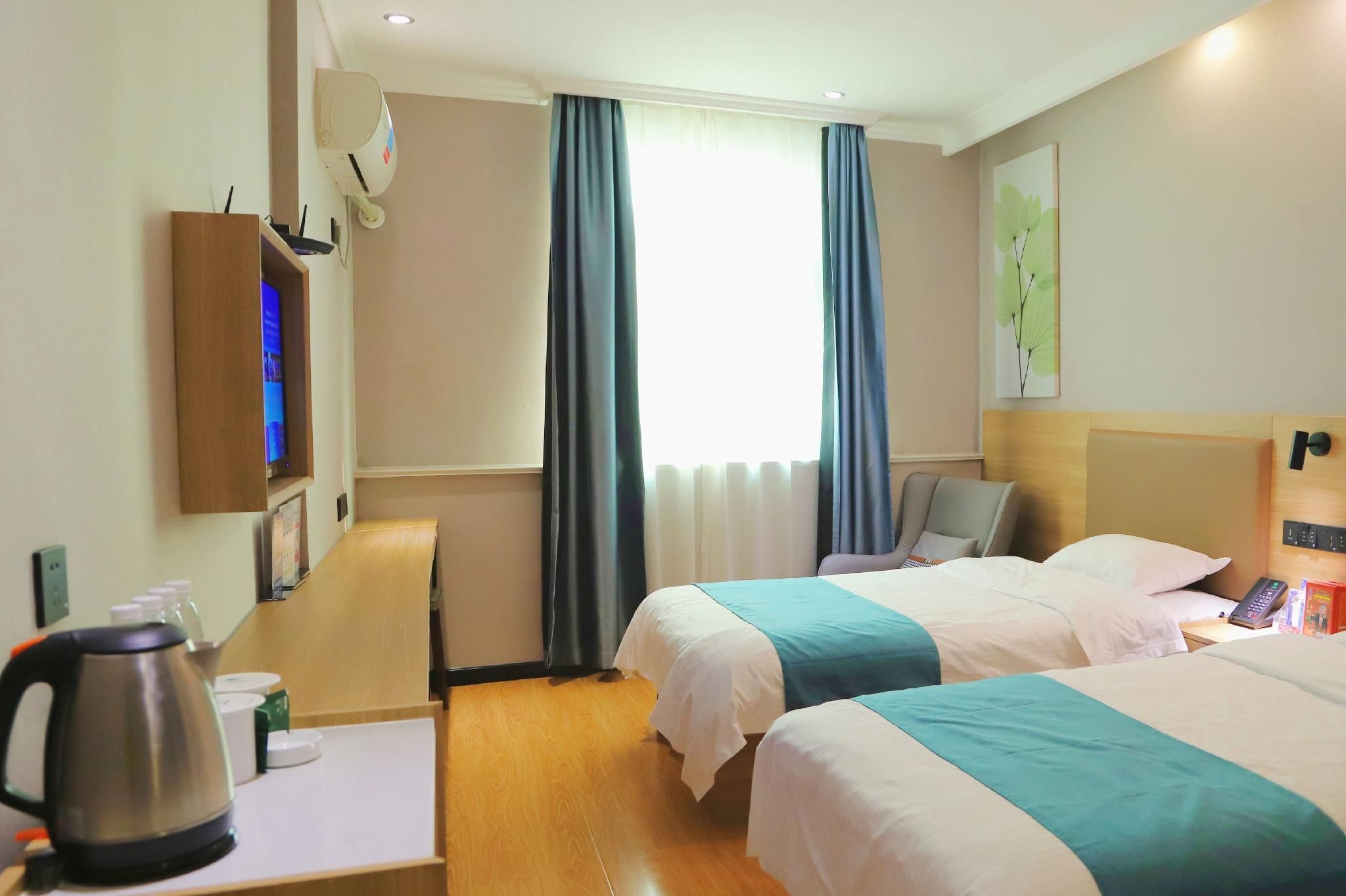2 Bed Twin Superior Room