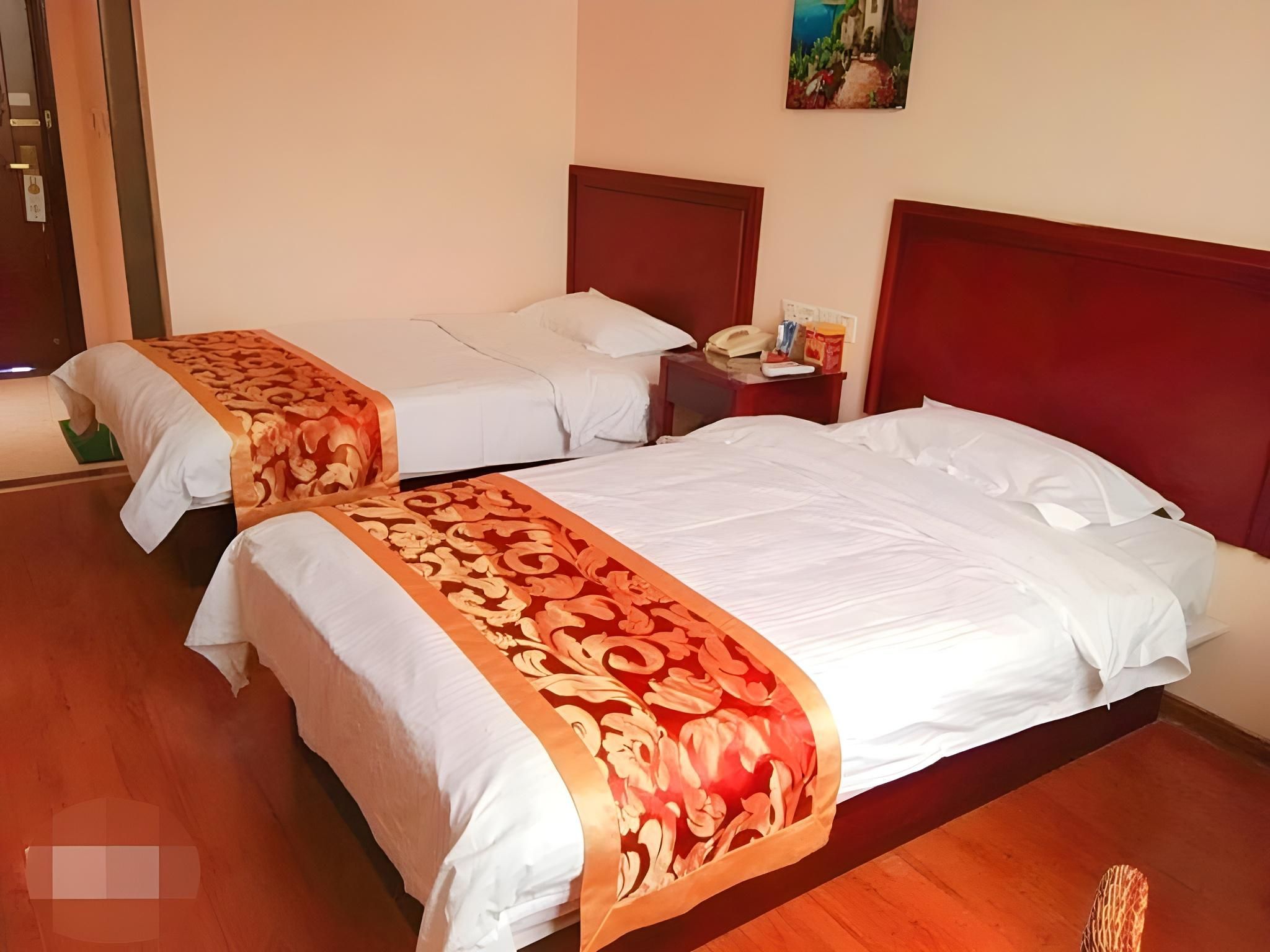 Twin Business Room