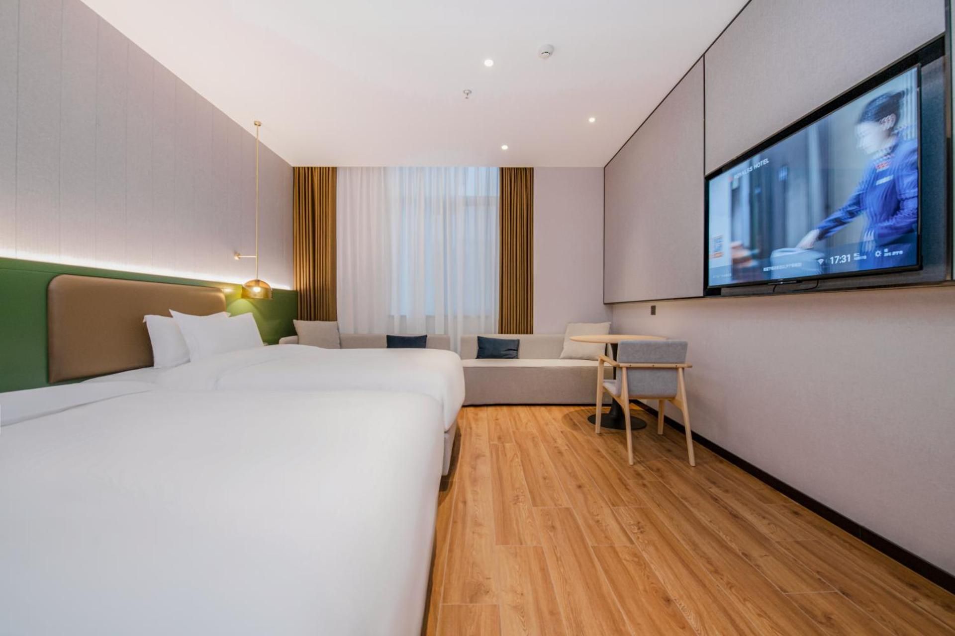 Quiet Twin Room