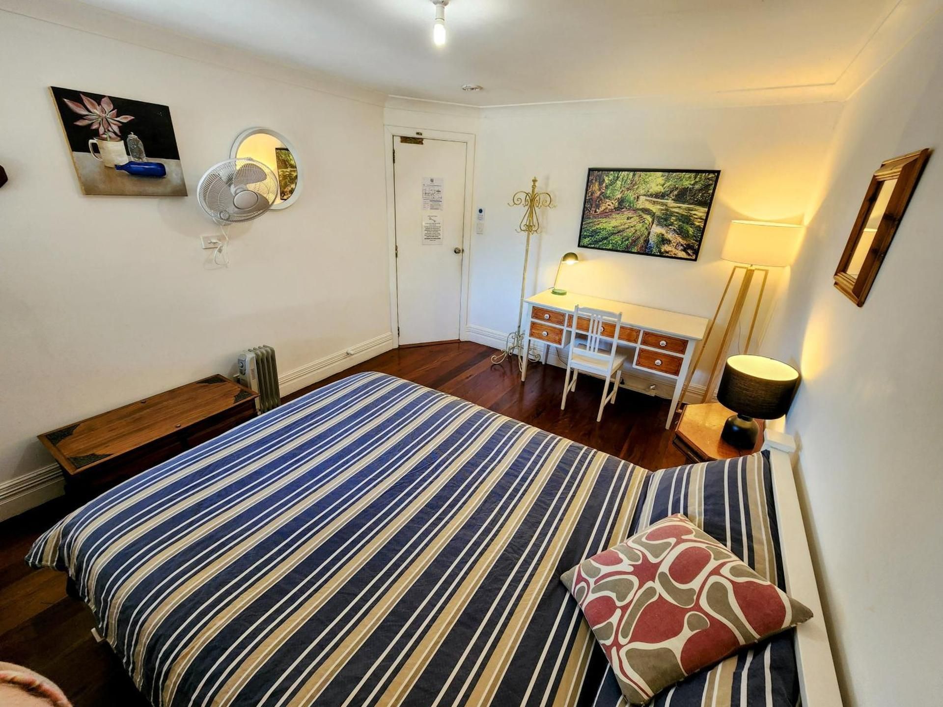 Double Room with Desk and Shared Bathroom