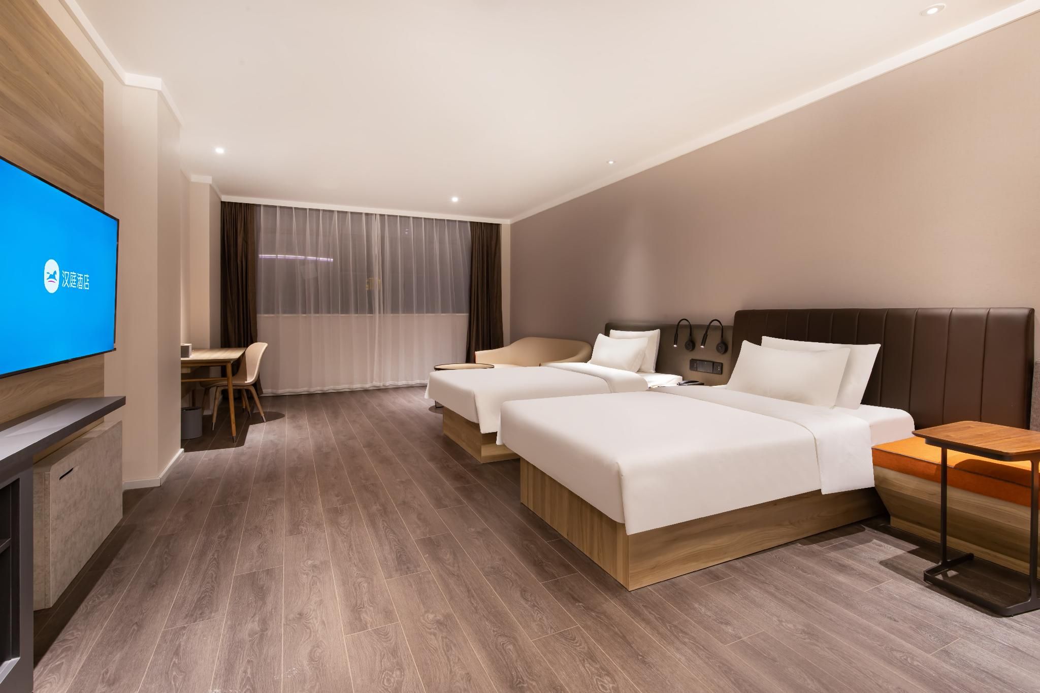 Twin Business Room