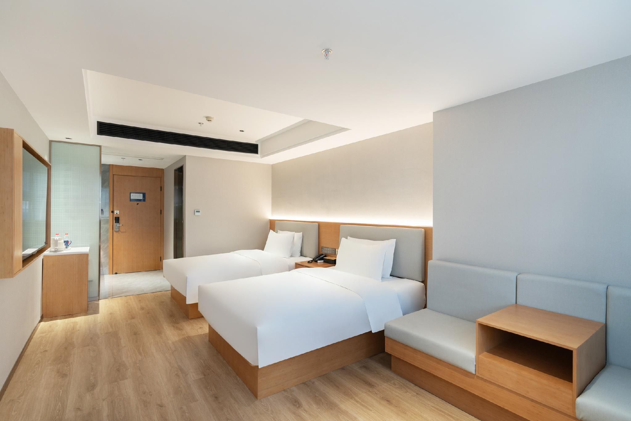 Huazhu - Business Twin Room