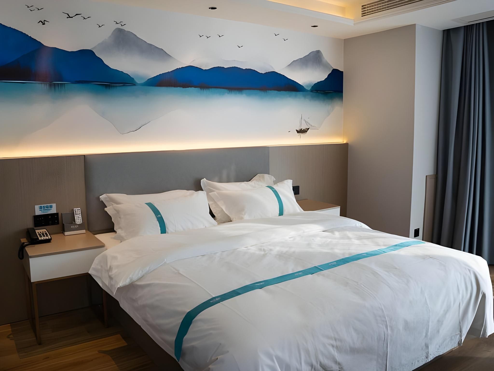 Suite with View