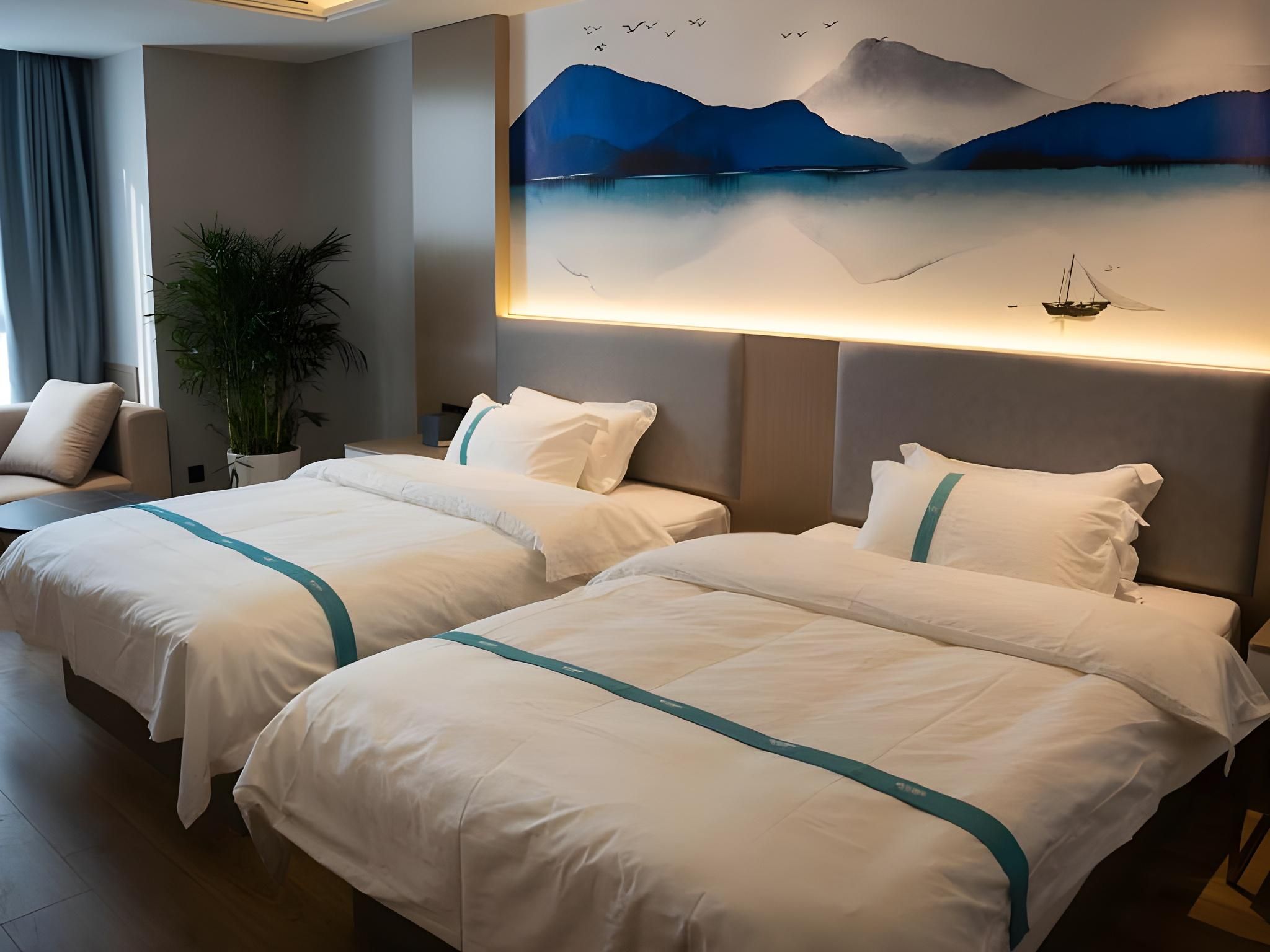 Twin Room with View
