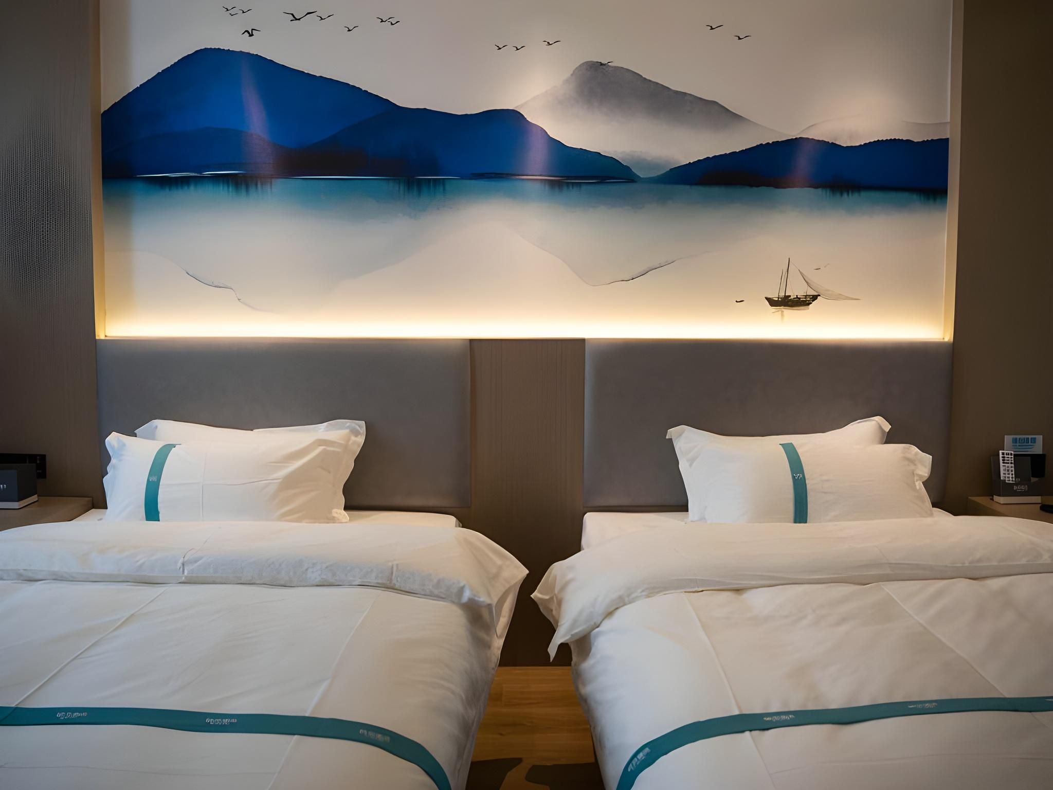 Twin Room with View
