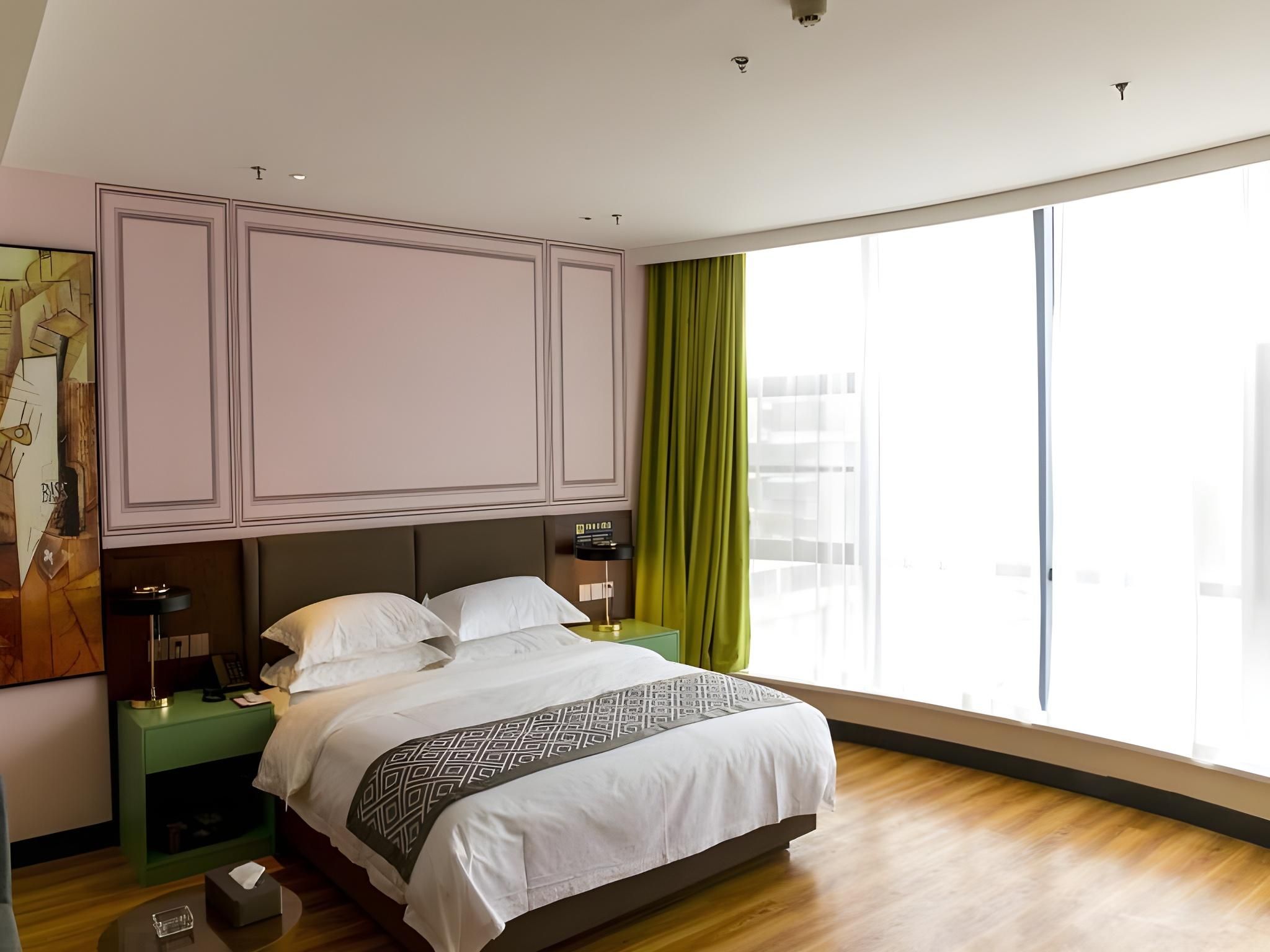 GTI - Deluxe 1 Bed, Cinema