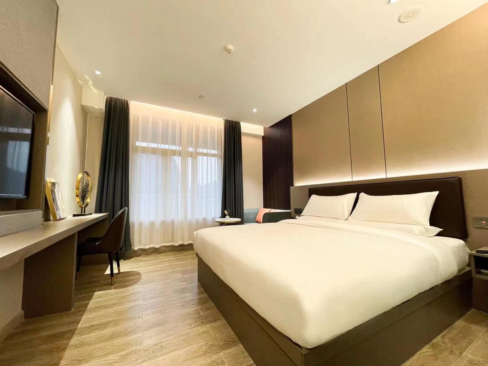 Huazhu - Business Bed Room
