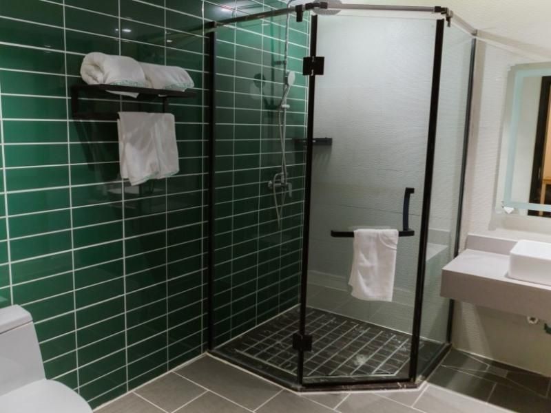 Twin Business Room