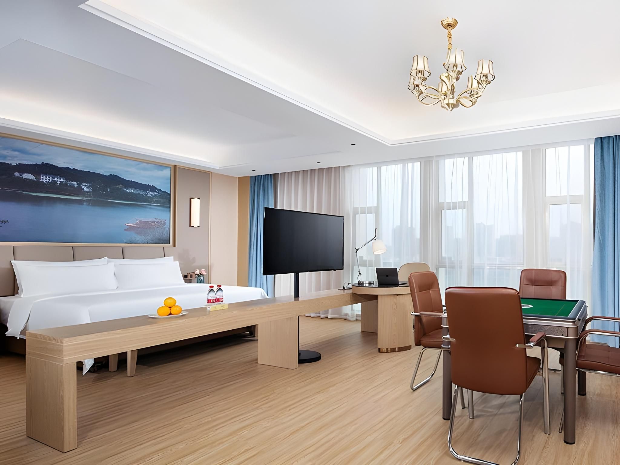 Vienna - Functional Chess Suite Room