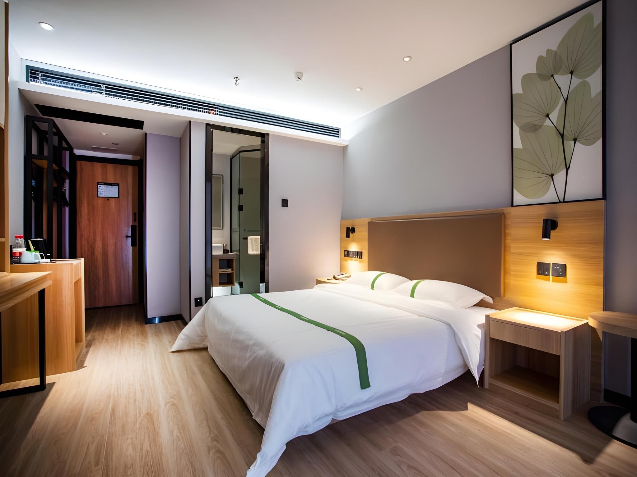 GTI - Business 1 Bed Room, 1.8M Bed