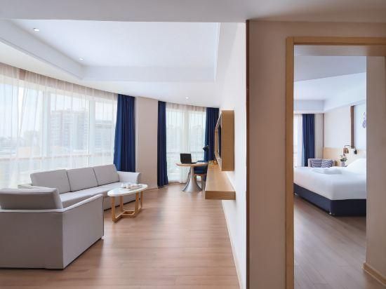 Suite with View