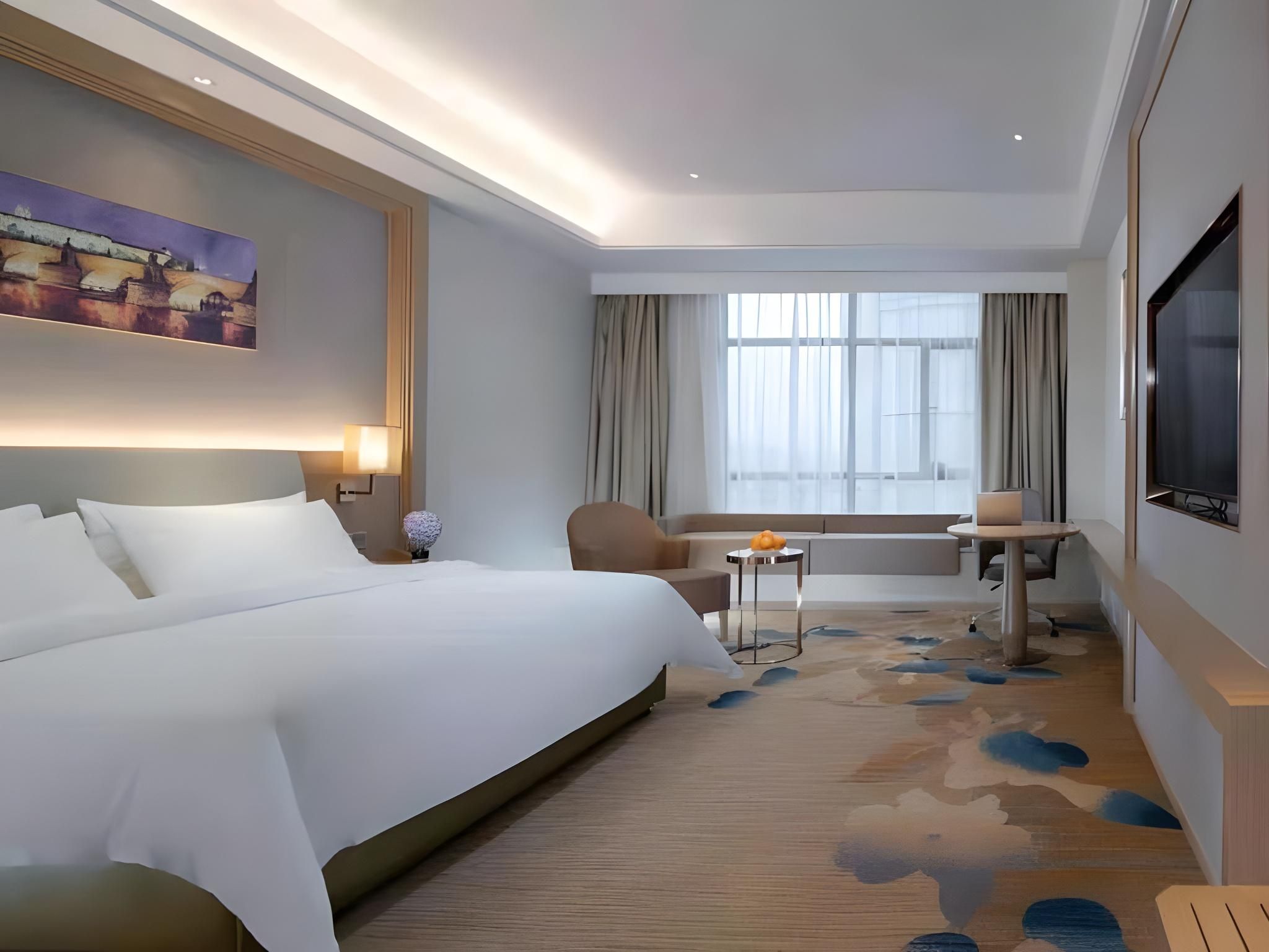 GTI - Feature 1 Bed Room, with 2.3M Bed
