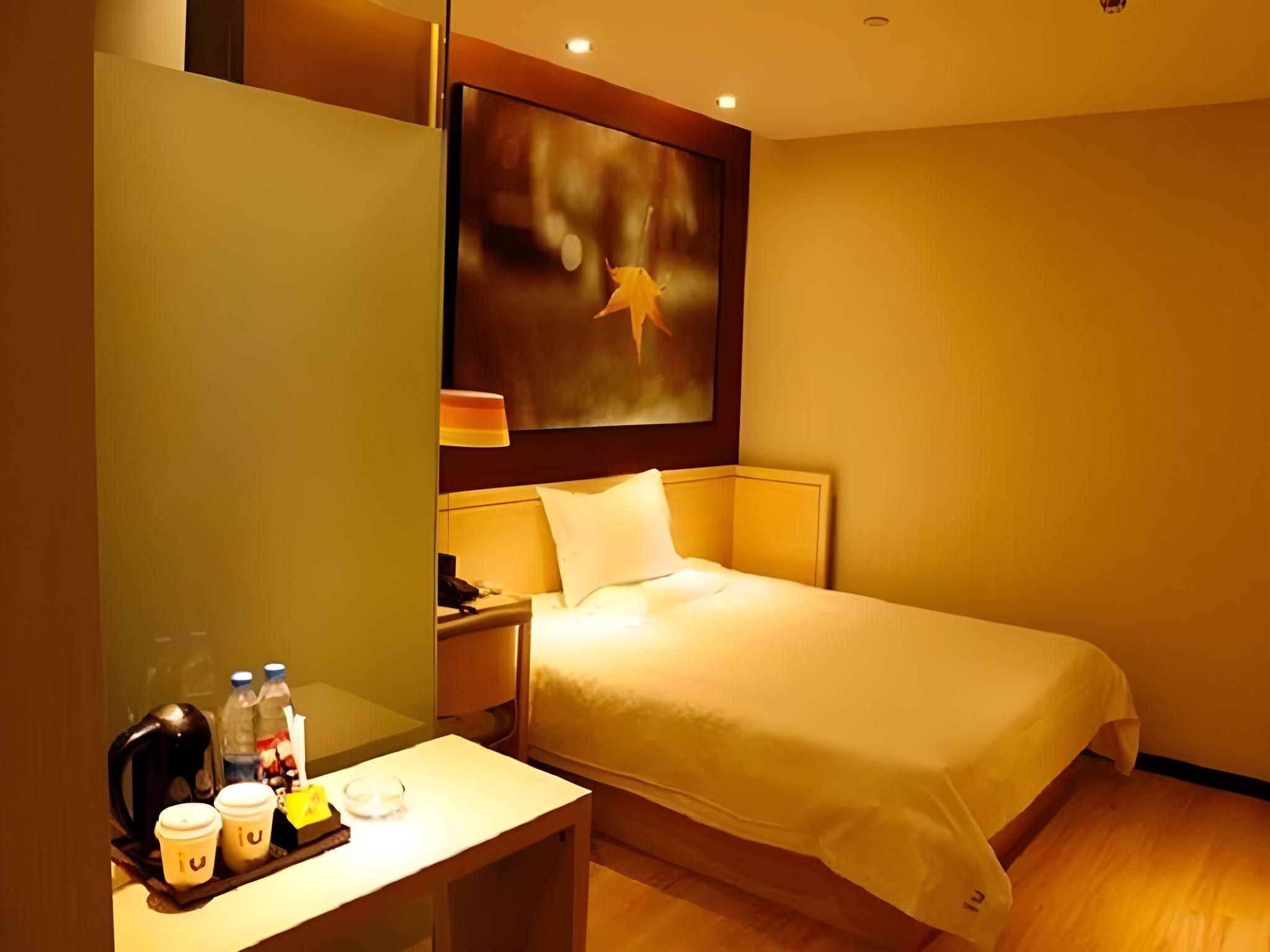 IU Compact U - Exquisite Bed Room