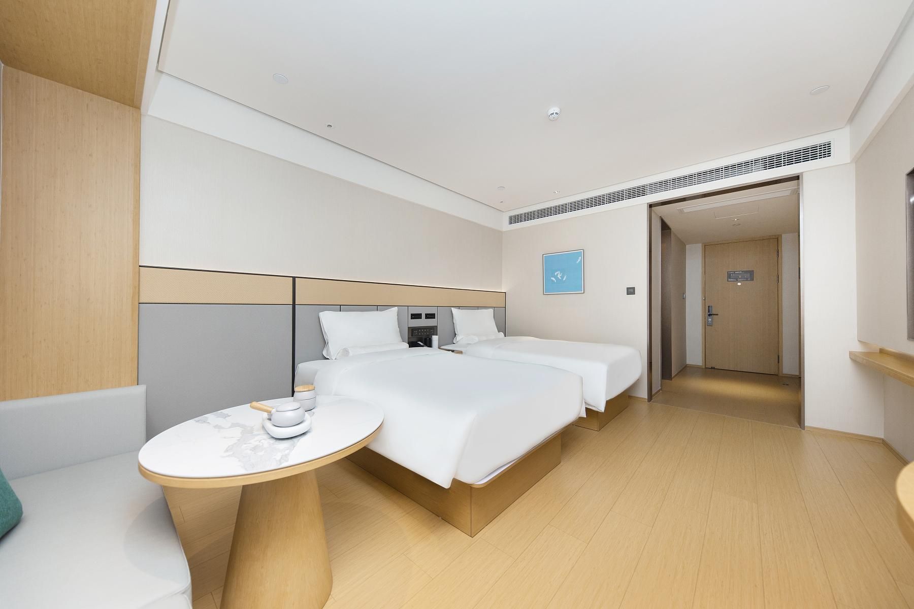 Twin Business Room
