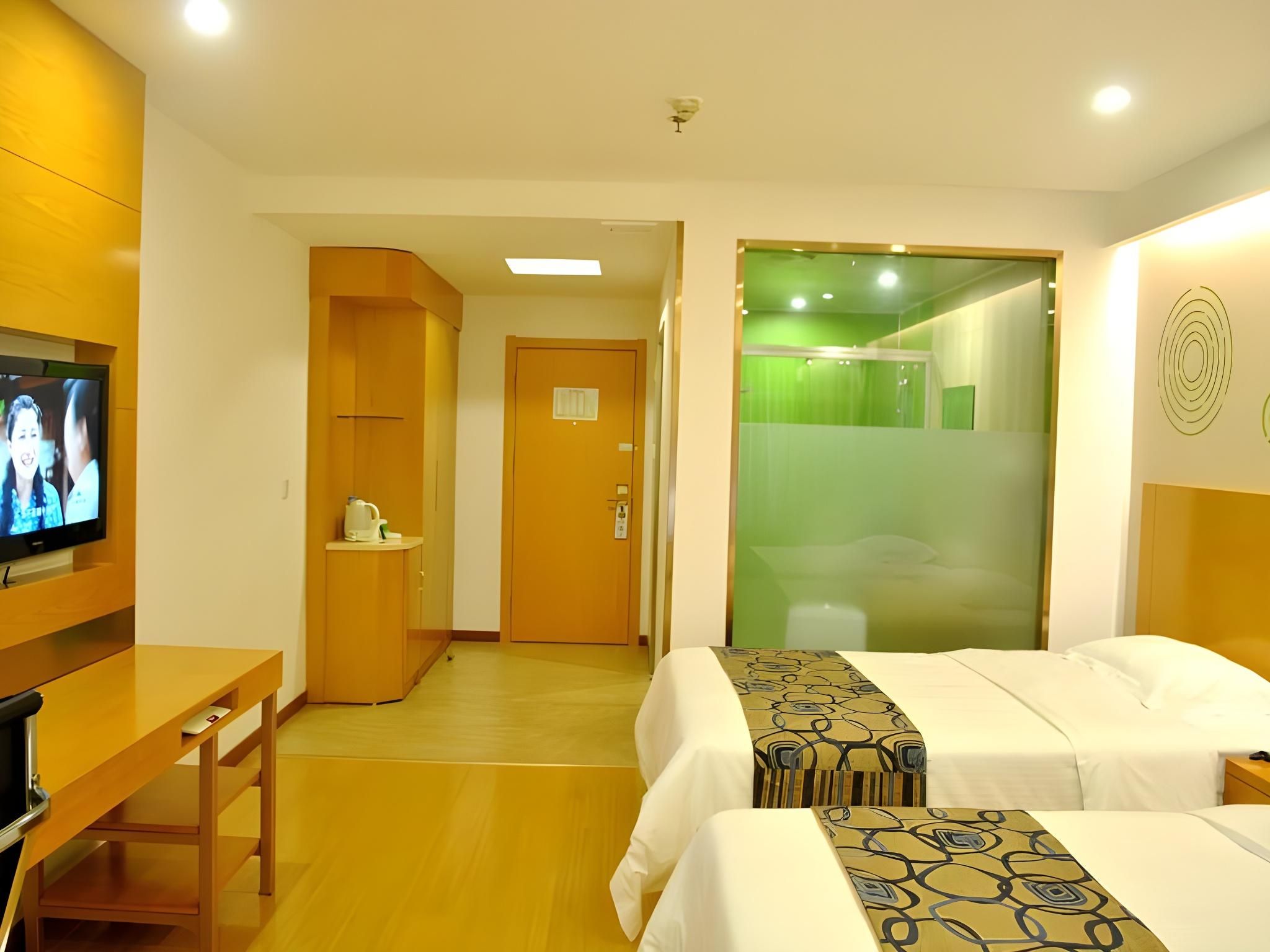 2 Bed Twin Superior Room