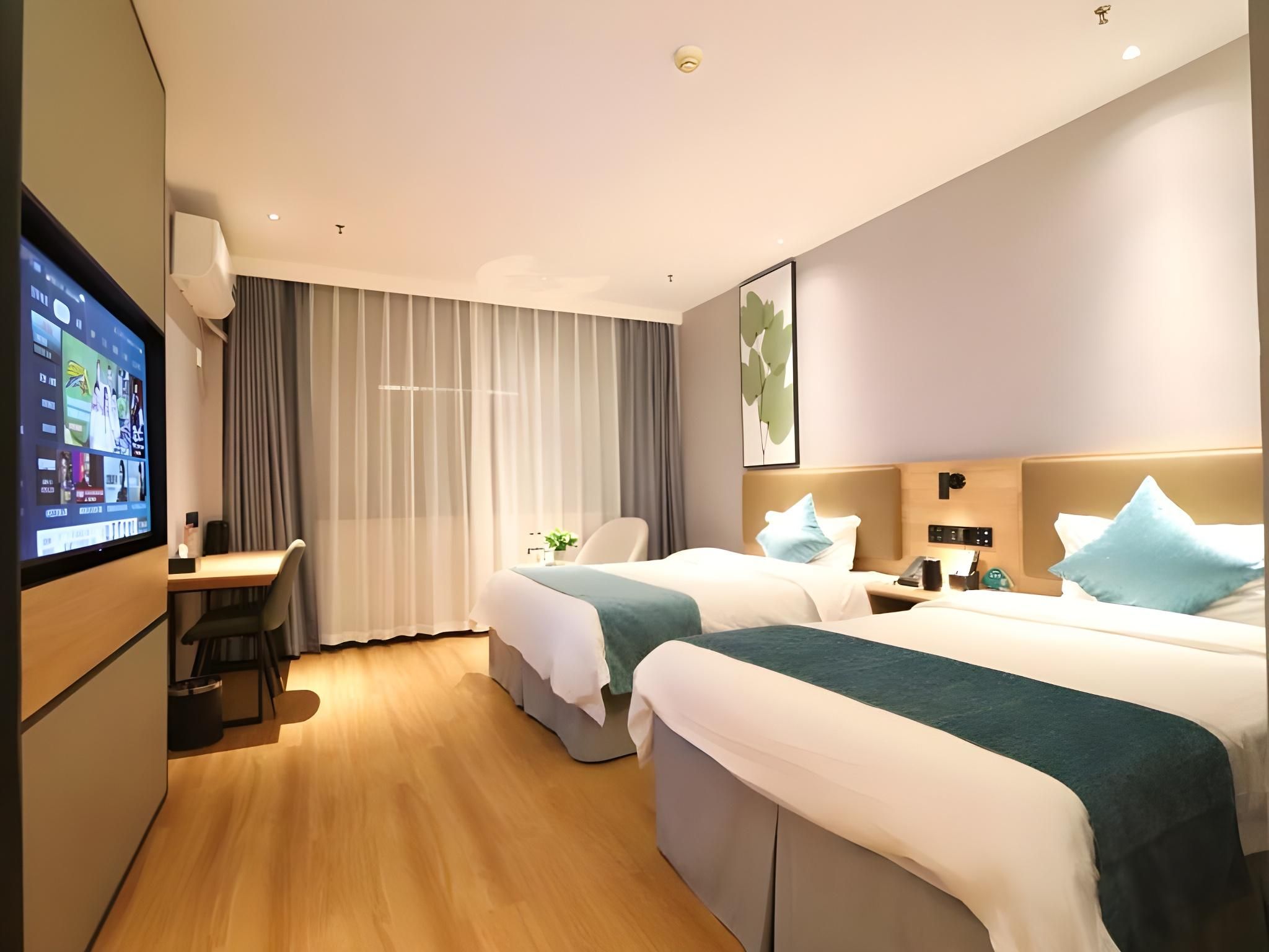 Twin Deluxe Room