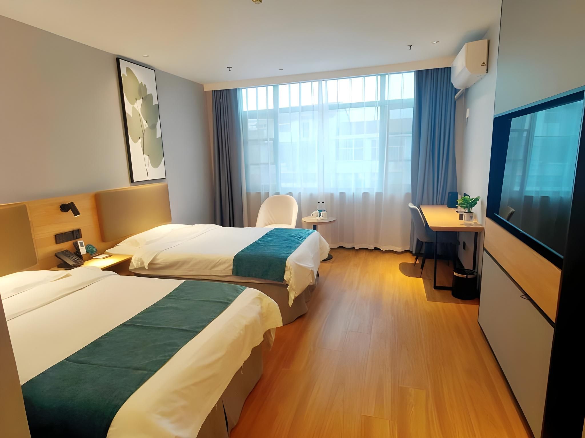 Twin Business Room