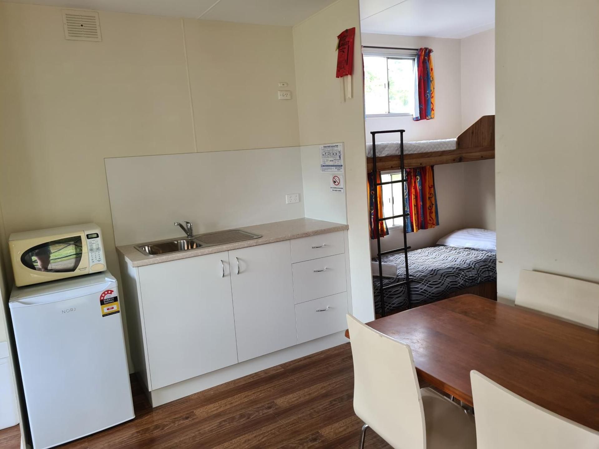 Mallacoota's Shady Gully Caravan Park Cabin with Shared Bathroom 2