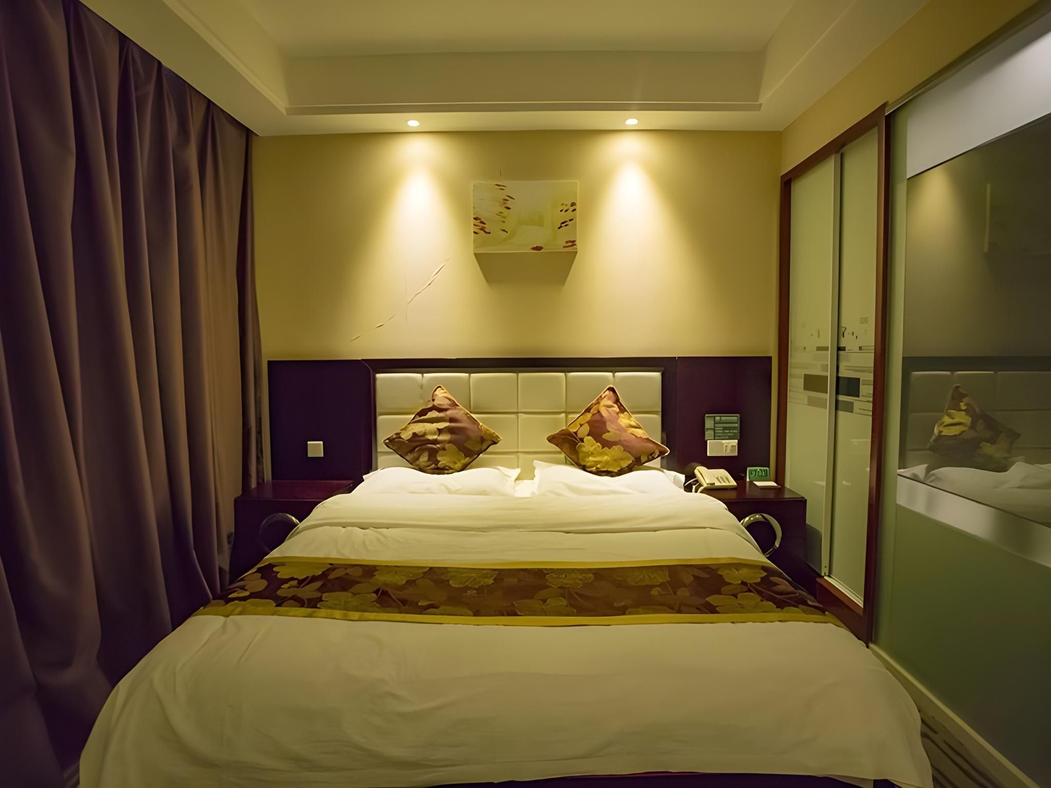 GTI - 1 Bed Guest Room, 1.5M Bed