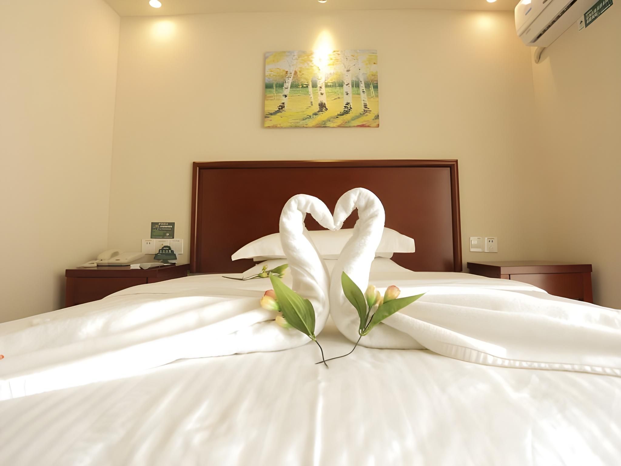 GTI - 1 Bed Guest Room, 1.5M Bed