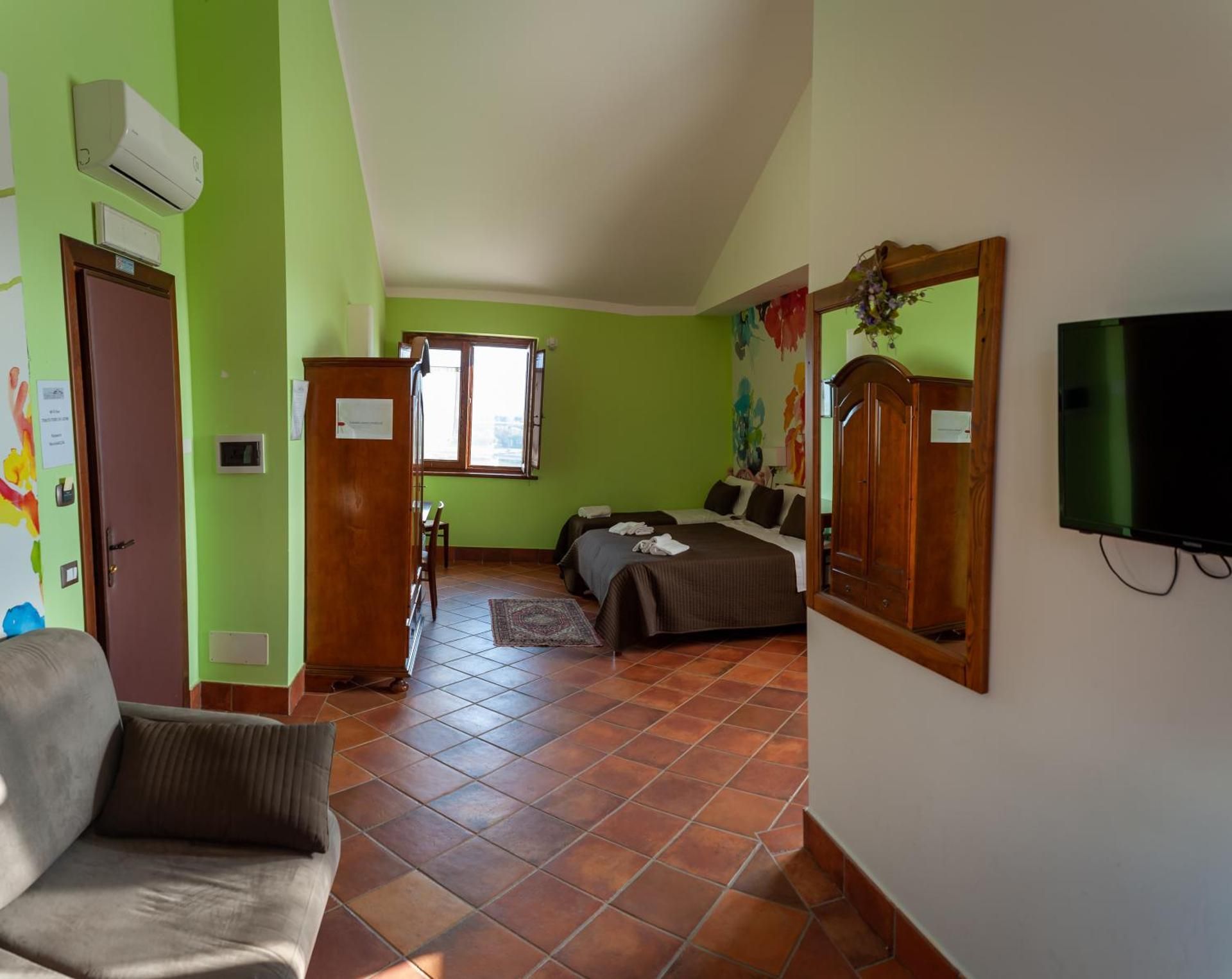 Comfort Quadruple Room