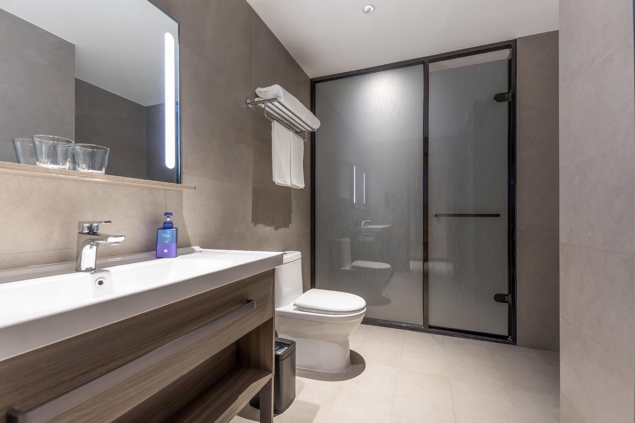 Hanting Hotel Mingguang Bus Station Queen Superior Room 3