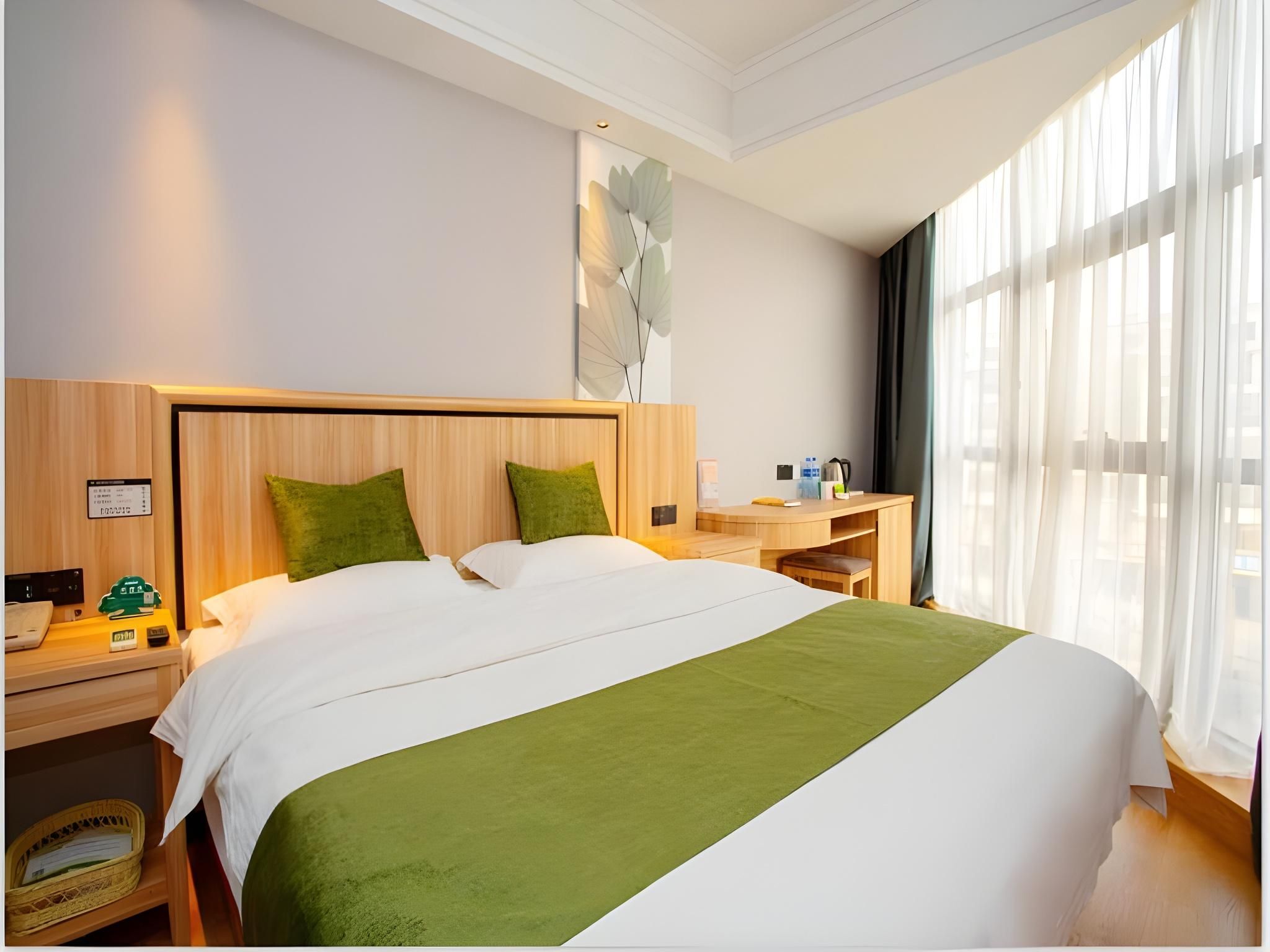 GTR - Guest Room with One 1.8M Bed