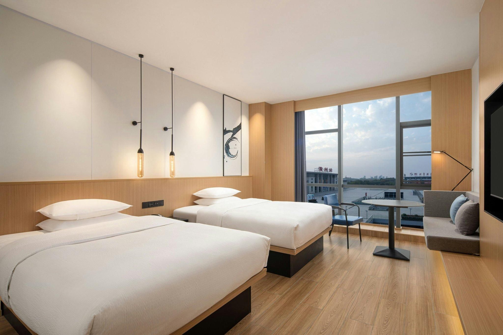 Premier Double, Guest room, 2 Double, City view