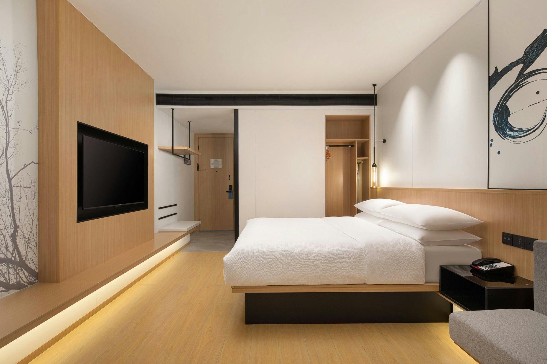STANDARD KING, Guest room, 1 King, Garden view
