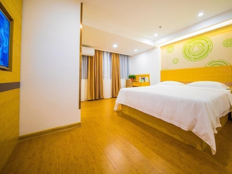 GTI - Guest Room, Chess