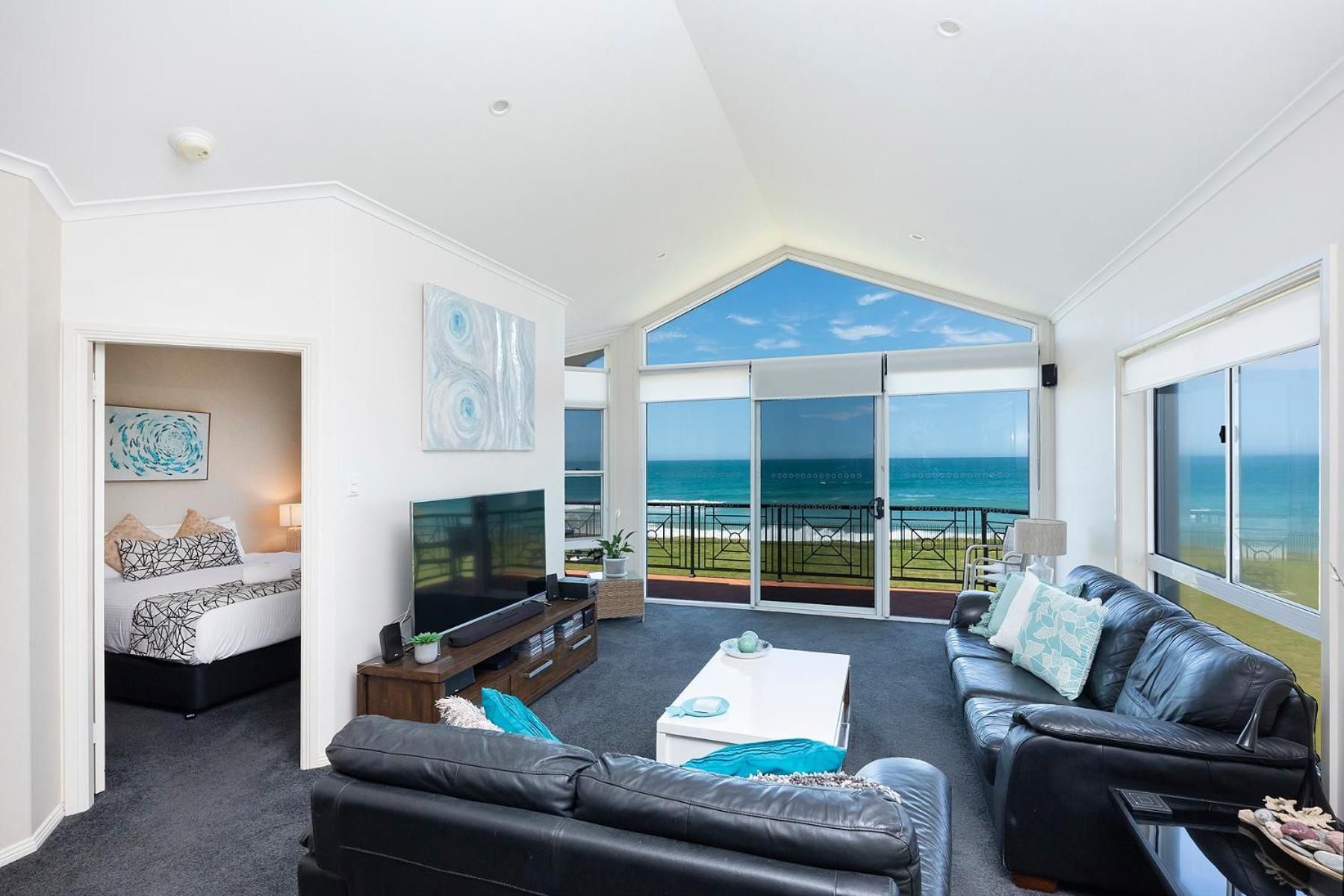Three Bed Ocean View Superior Apartment