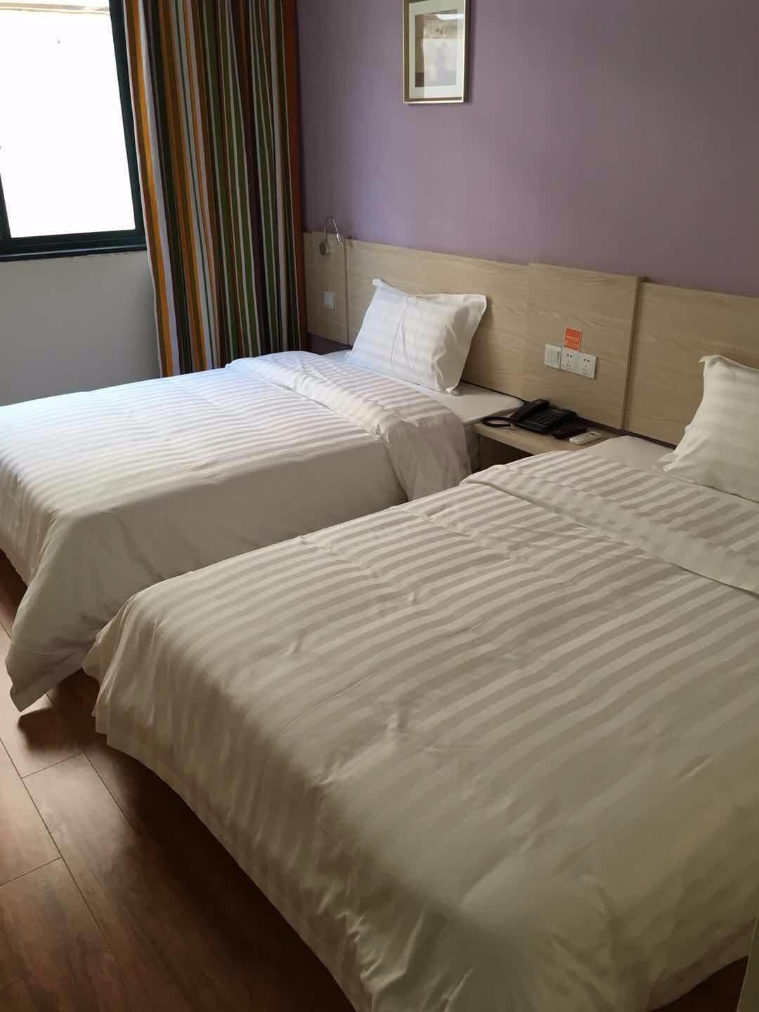 7 Days Inn·Huaibei Zhongtai Plaza Wanda Cinema 7 Days - Zizhu Twin Room
