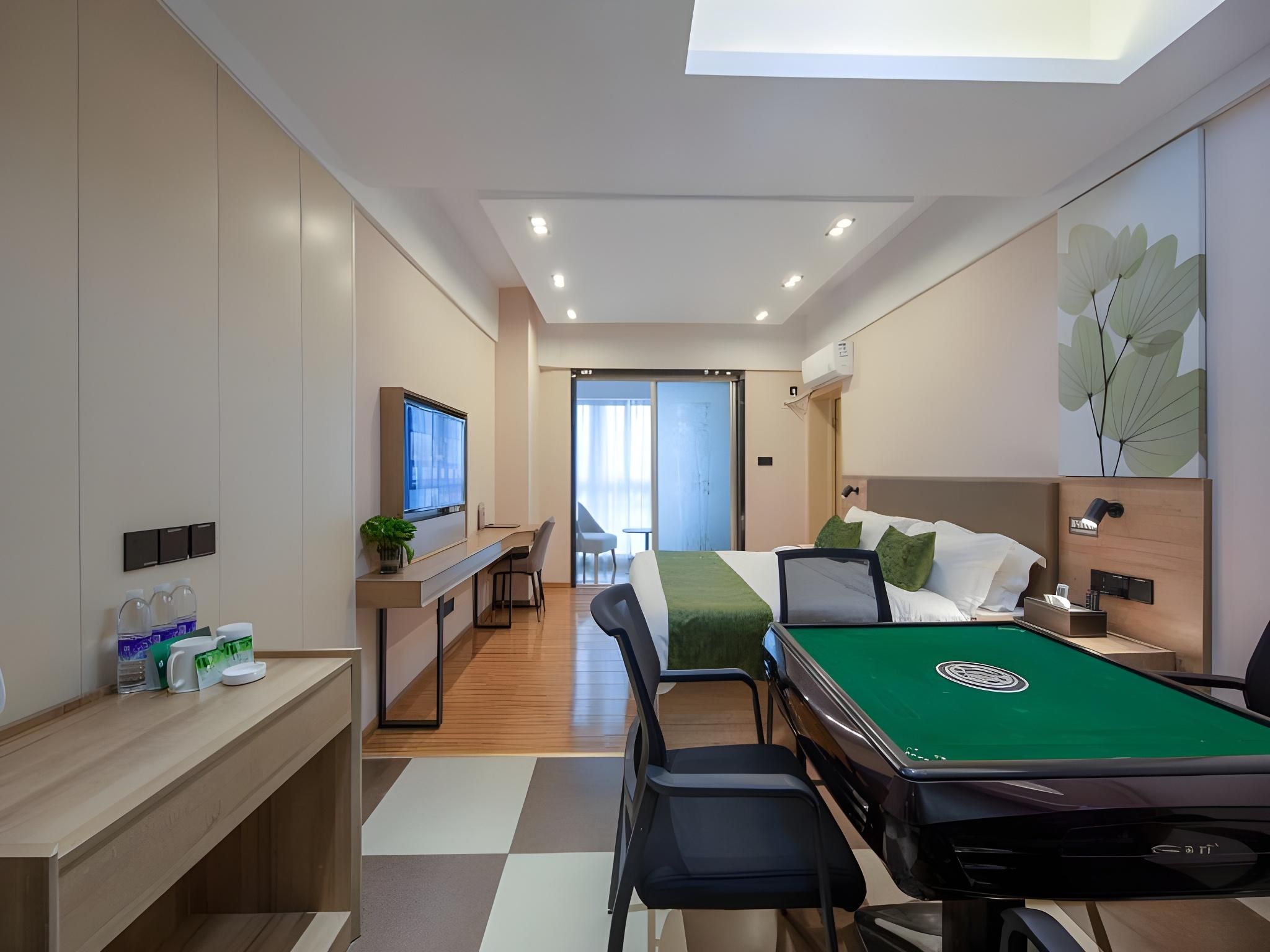GTI - Feature 1 Bed Room, Mahjong