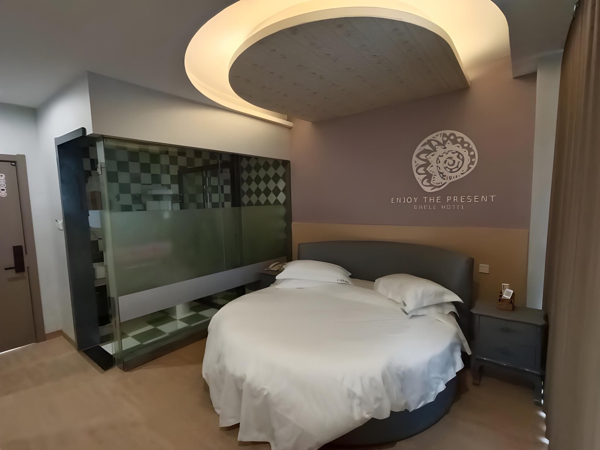Shell Hotel Huaibei Xiangshan District Rt-Mart Feature Queen Room - Round Bed 2