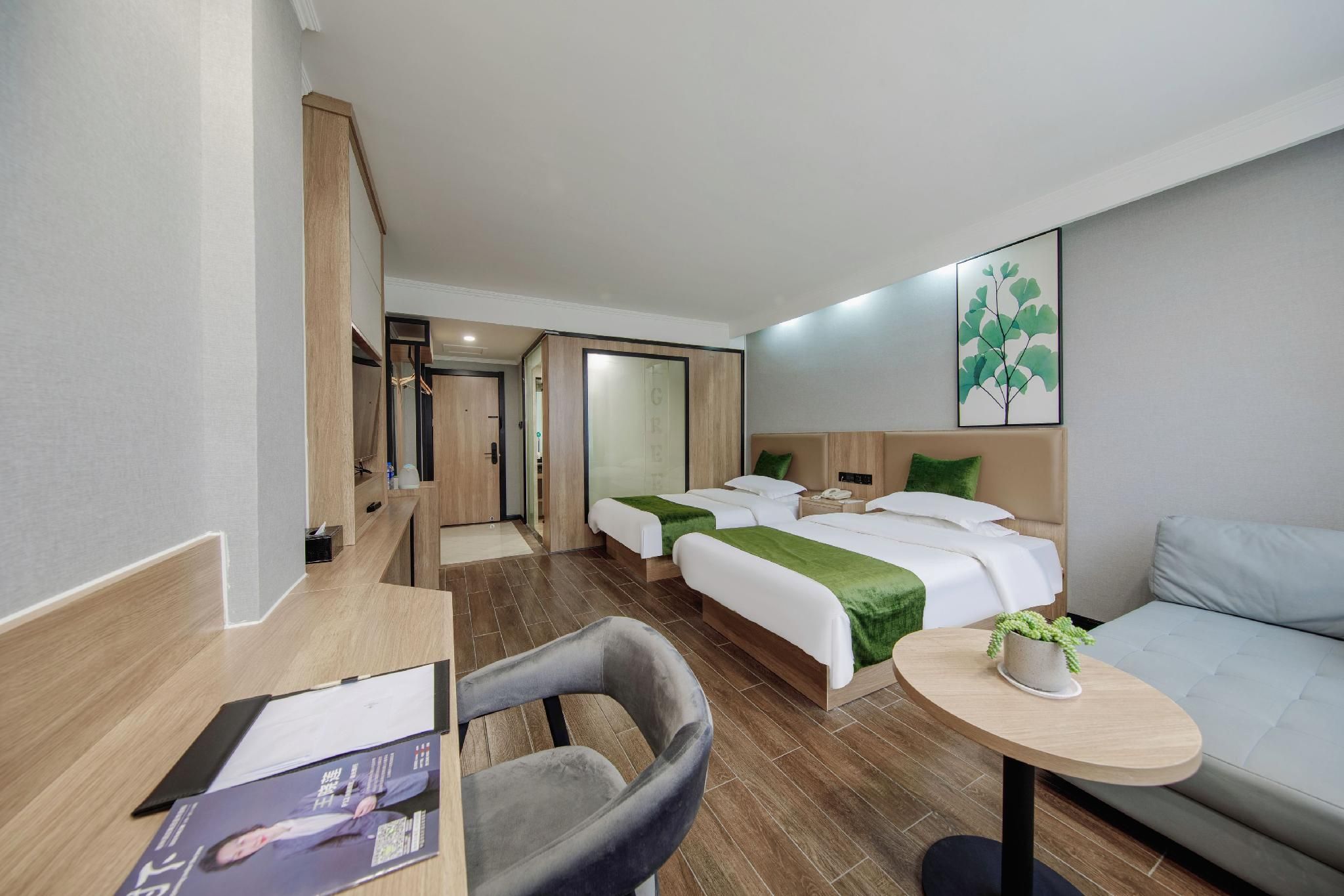 2 Bed Twin Superior Room