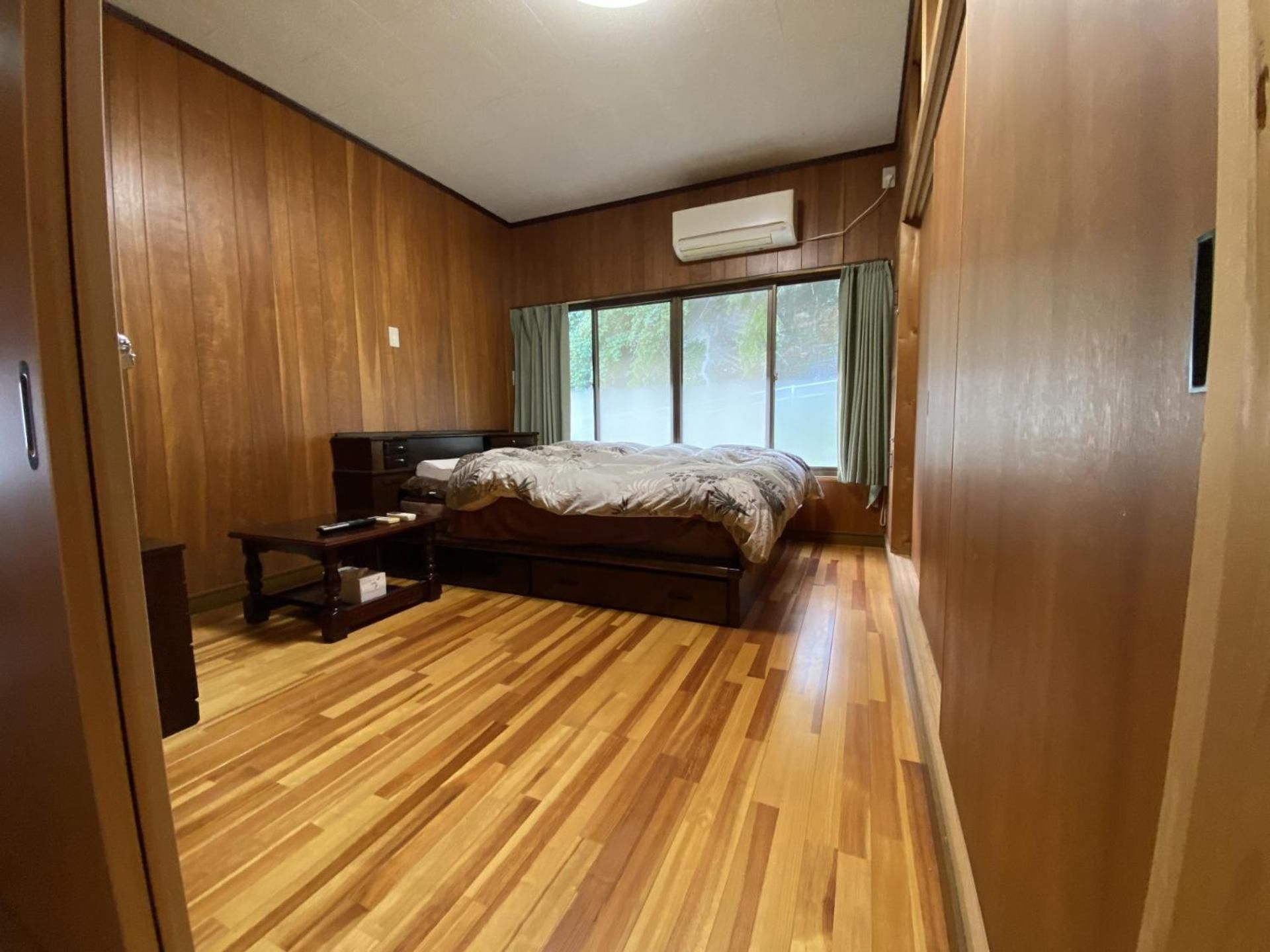 Double Room with Shared Bathroom