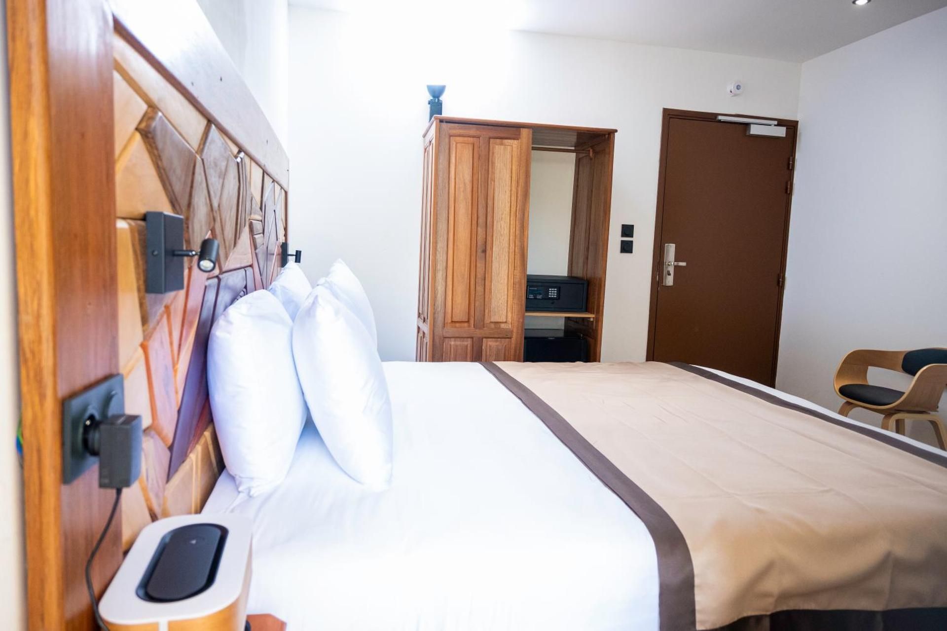 Superior Queen Room